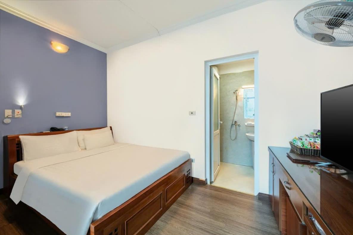 A25 Hotel - Doi Can 2 Ханой Экстерьер фото