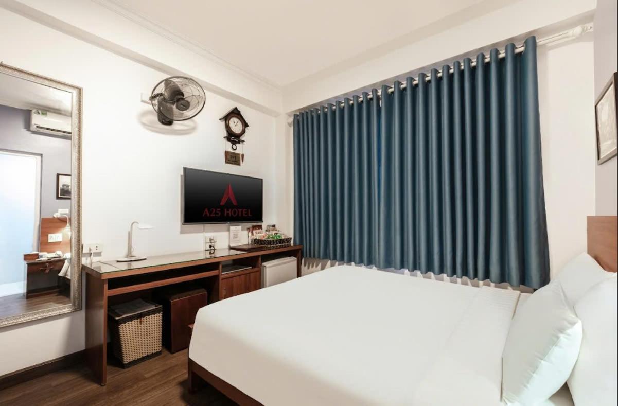 A25 Hotel - Doi Can 2 Ханой Экстерьер фото